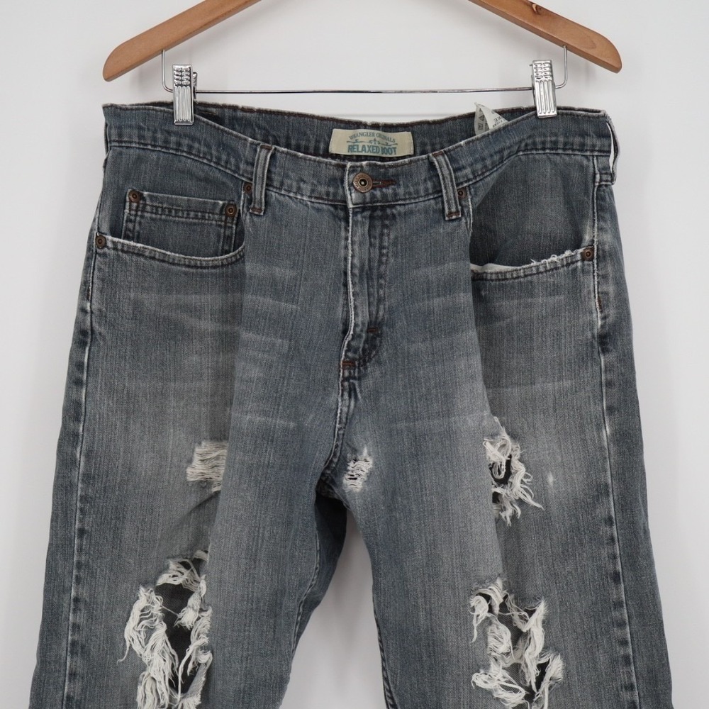 Wrangler Bootcut Jeans Mens 34x30 Blue Denim Preppy Distressed Comfy Relaxed Fit - Picture 3 of 10